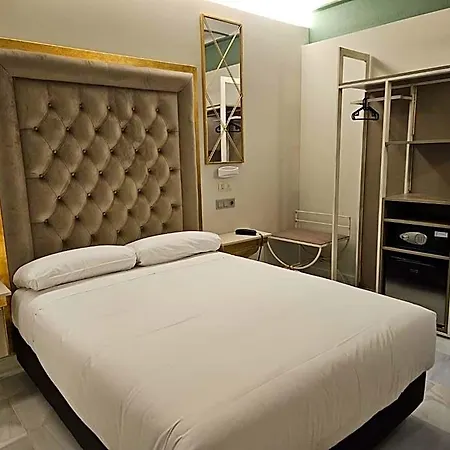 Yit卡萨大酒店 4*